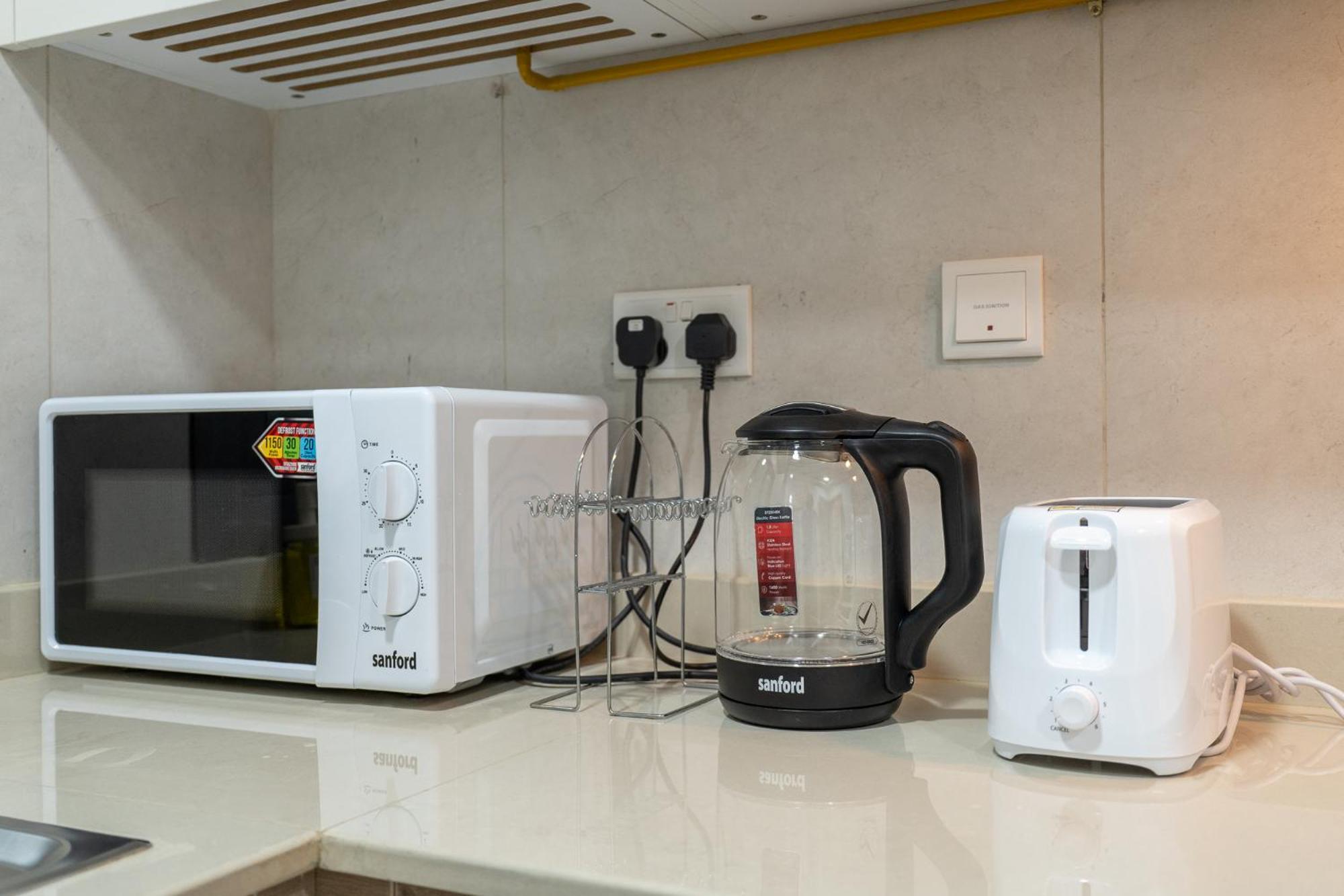 2-bedroom Oasis With Hotel-quality Comfort In Business Bay Perfect For 4 Dubai