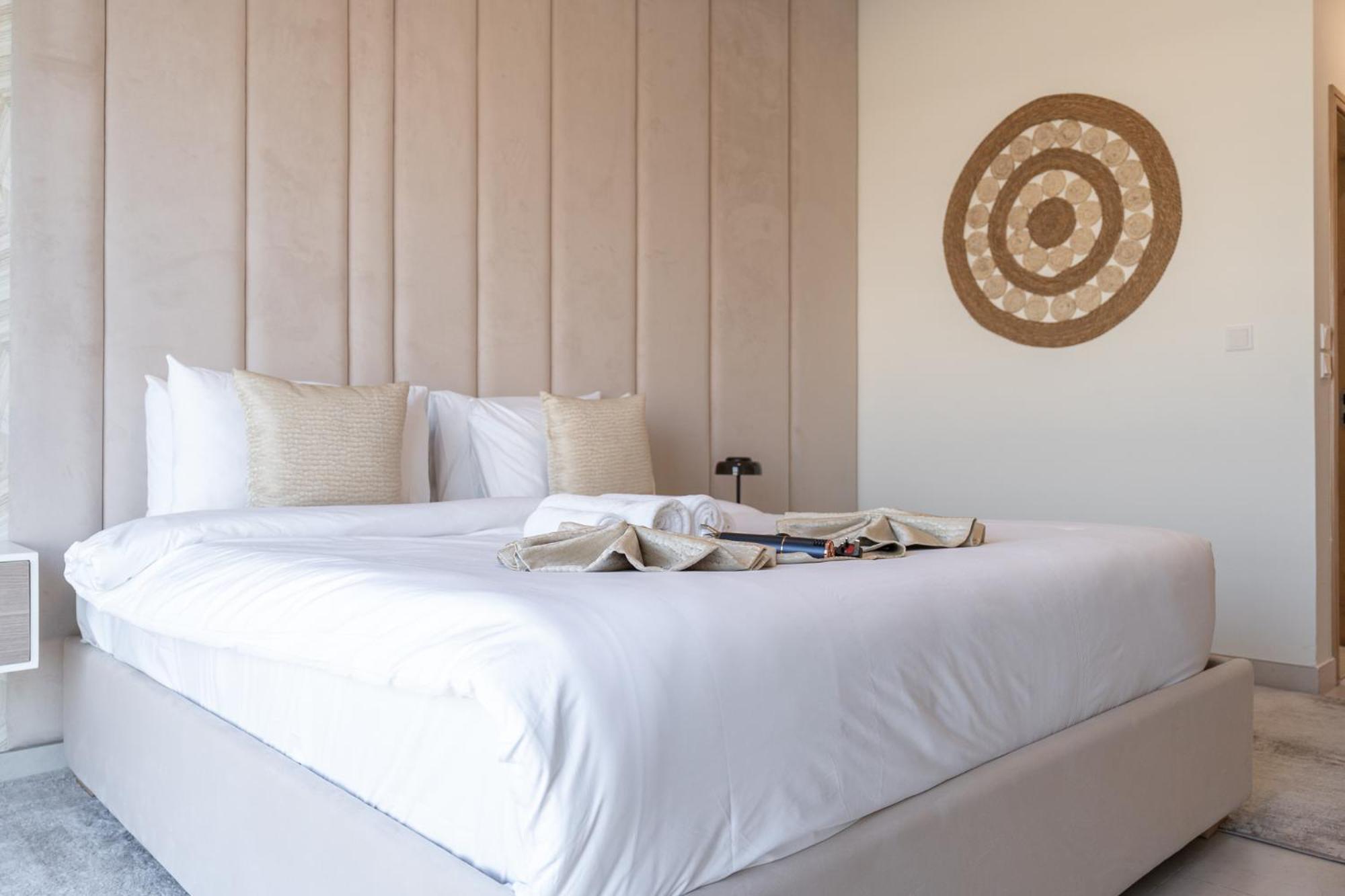Apartment 2-bedroom Oasis With Hotel-quality Comfort In Business Bay Perfect For 4